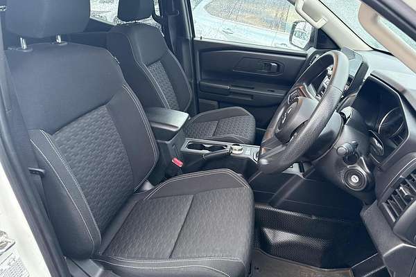 2024 Mitsubishi Triton GLX+ MV 4X4