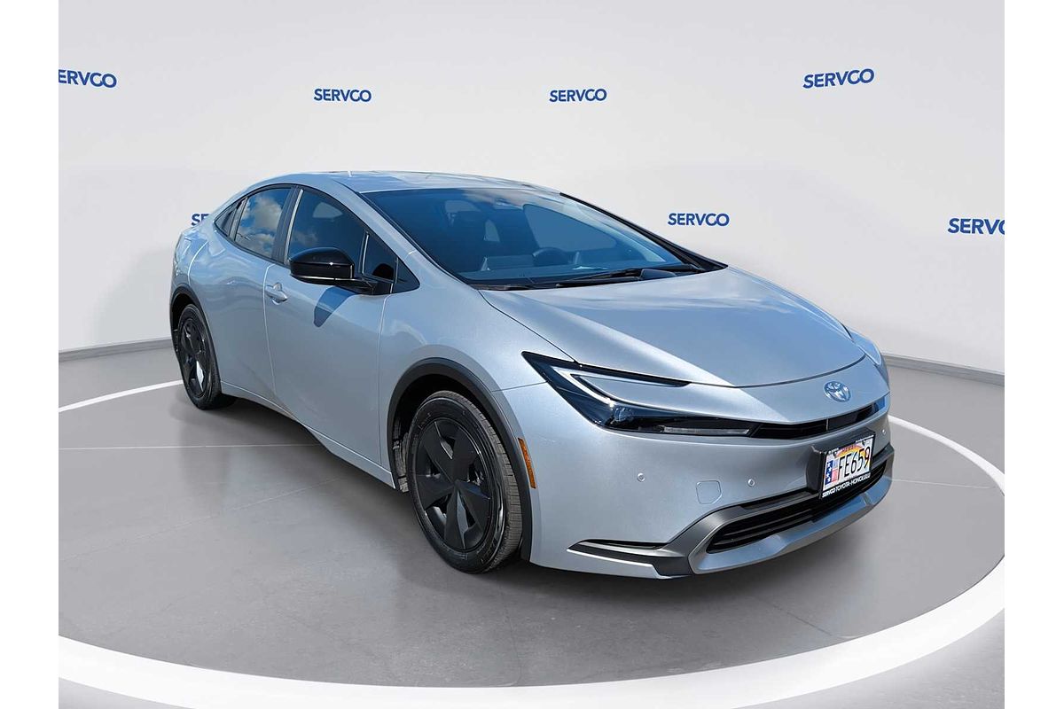 2025 Toyota Prius SE