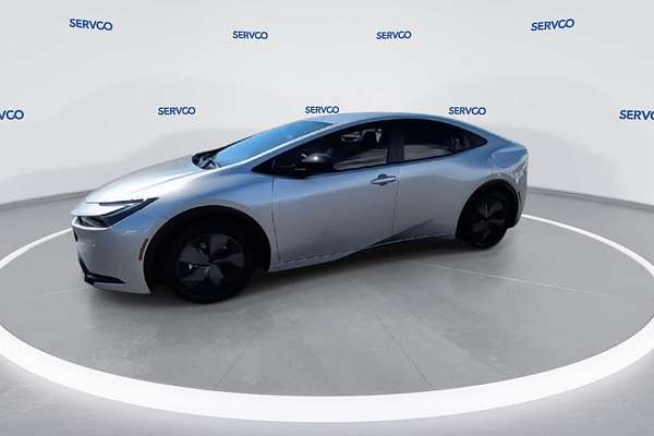 2025 Toyota Prius SE