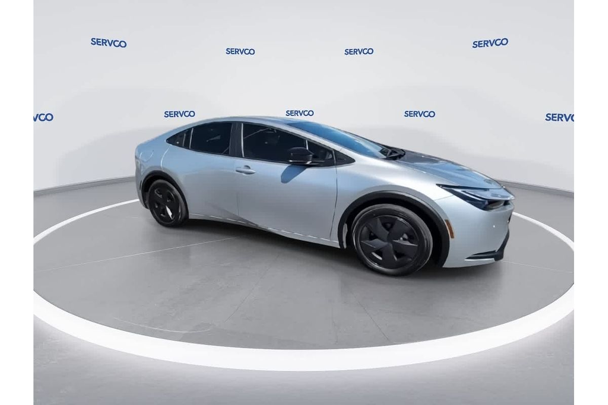 2025 Toyota Prius SE