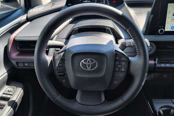 2025 Toyota Prius SE