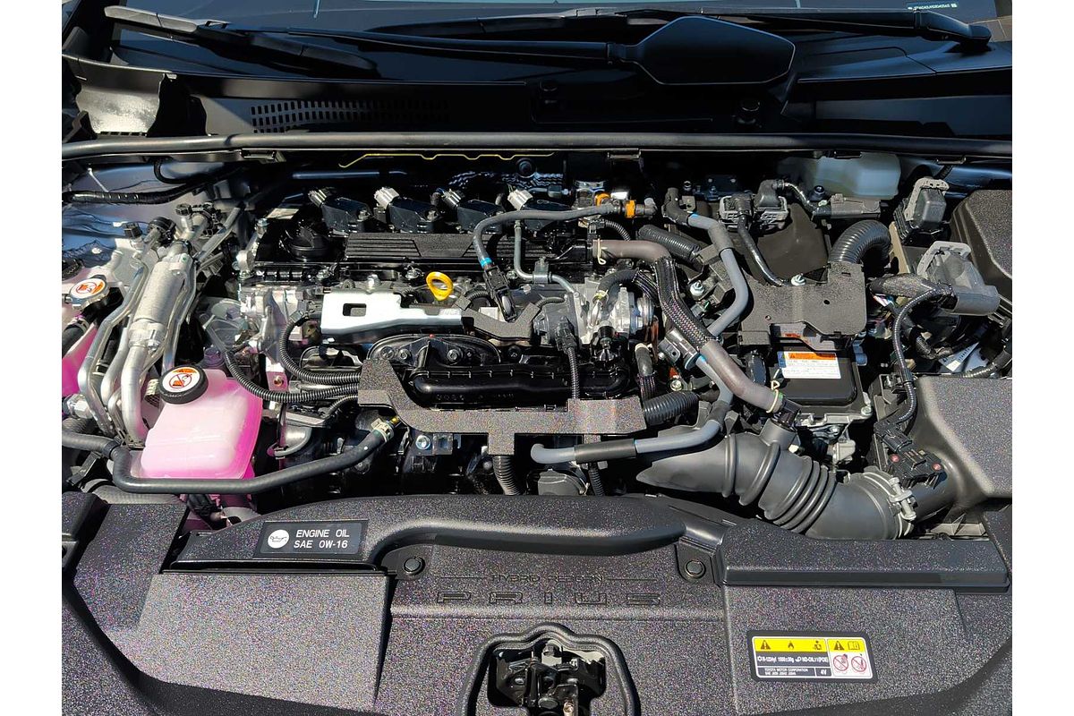 2025 Toyota Prius SE