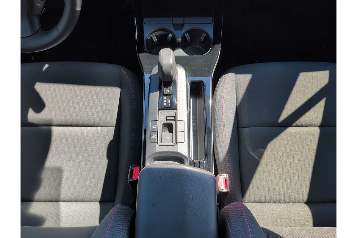 2025 Toyota Prius SE