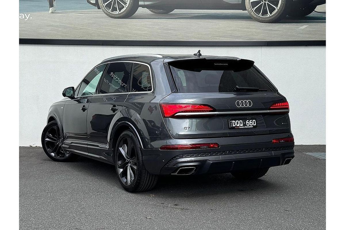 2024 Audi Q7 55 TFSI S line 4M