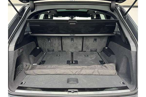 2024 Audi Q7 55 TFSI S line 4M