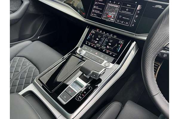2024 Audi Q7 55 TFSI S line 4M