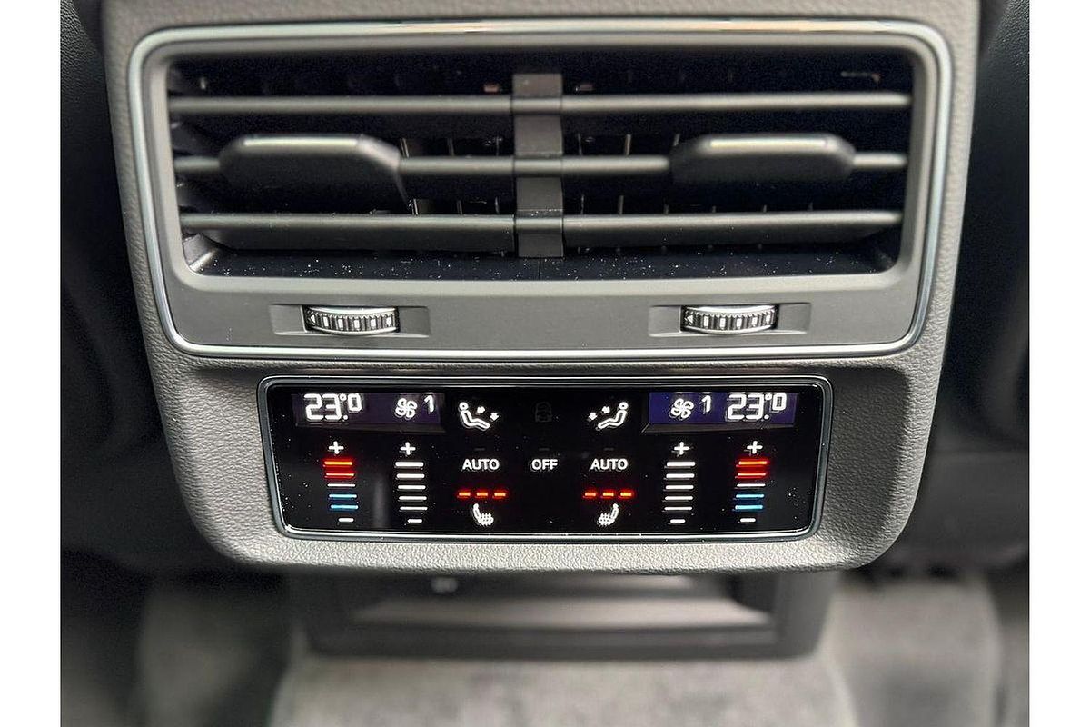 2024 Audi Q7 55 TFSI S line 4M