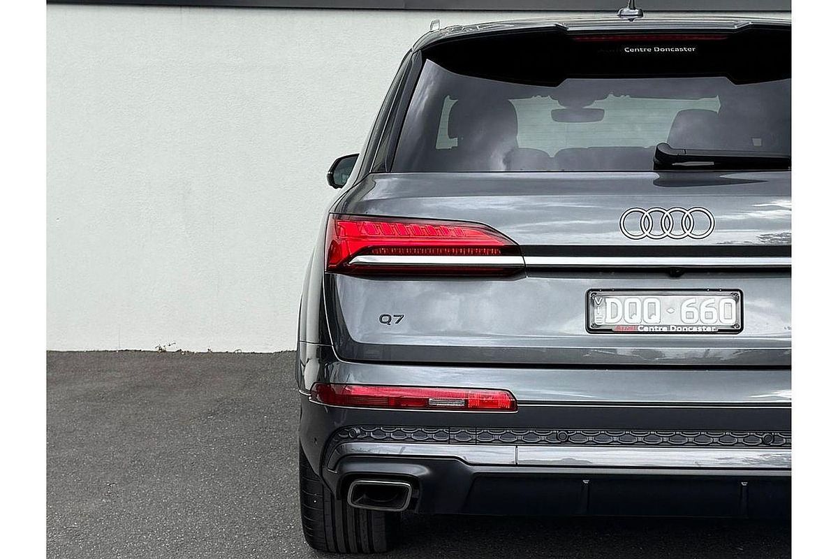 2024 Audi Q7 55 TFSI S line 4M