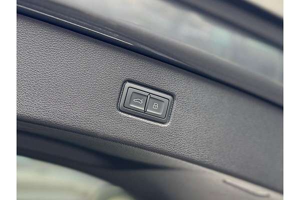 2024 Audi Q7 55 TFSI S line 4M