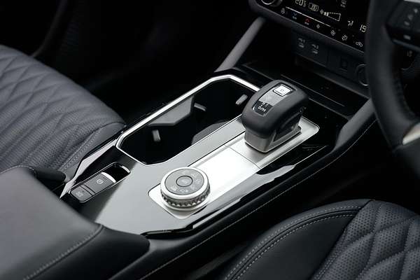 2025 Mitsubishi Outlander Exceed ZM