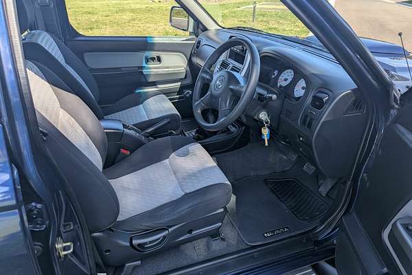 2010 Nissan Navara ST-R D22 4X4