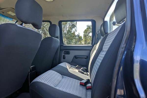 2010 Nissan Navara ST-R D22 4X4