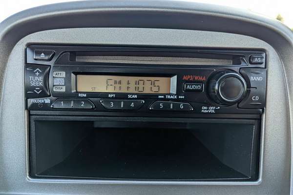 2010 Nissan Navara ST-R D22 4X4