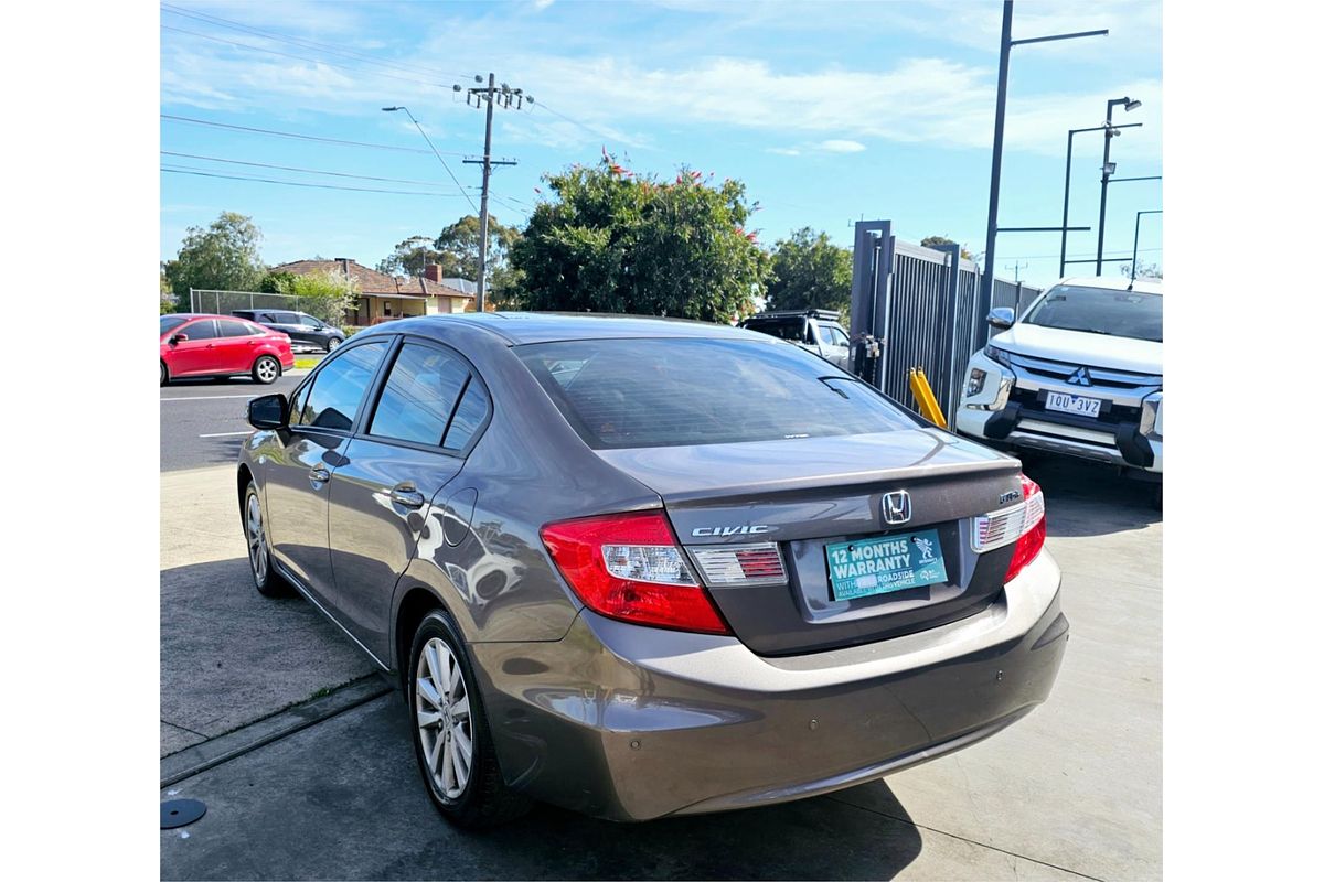 2013 Honda Civic VTi-L 9th Gen Ser II