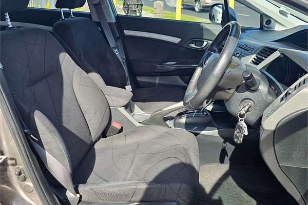 2013 Honda Civic VTi-L 9th Gen Ser II