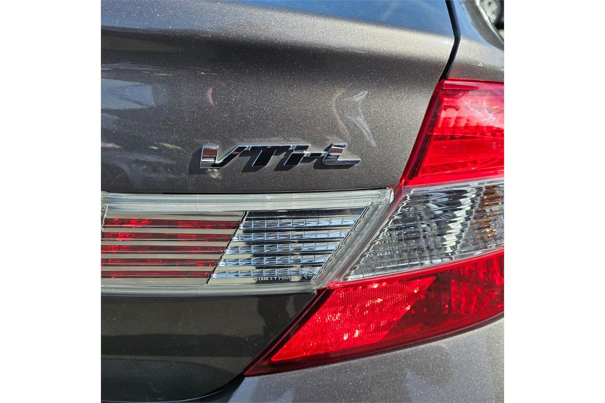 2013 Honda Civic VTi-L 9th Gen Ser II