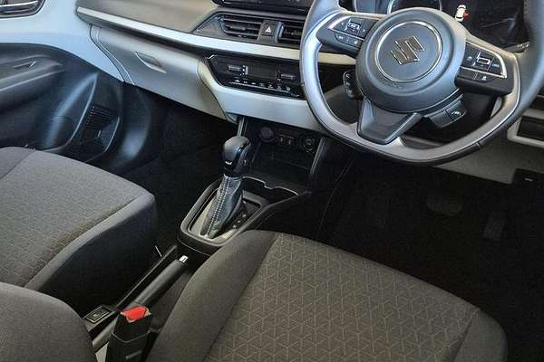 2024 Suzuki Swift Hybrid Plus UZ