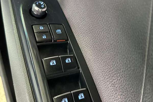 2019 Toyota Camry SX ASV70R
