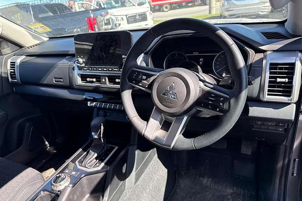2023 Mitsubishi Triton GLS MV 4X4
