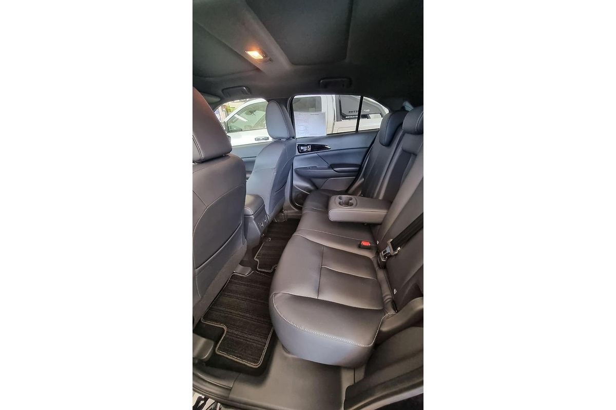 2023 Mitsubishi Eclipse Cross PHEV Exceed YB