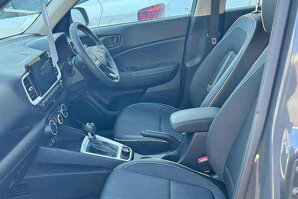 2025 Hyundai Venue Active QX.V5