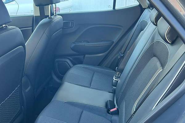 2025 Hyundai Venue Active QX.V5