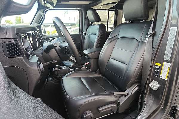 2021 Jeep Wrangler Unlimited Sahara Altitude