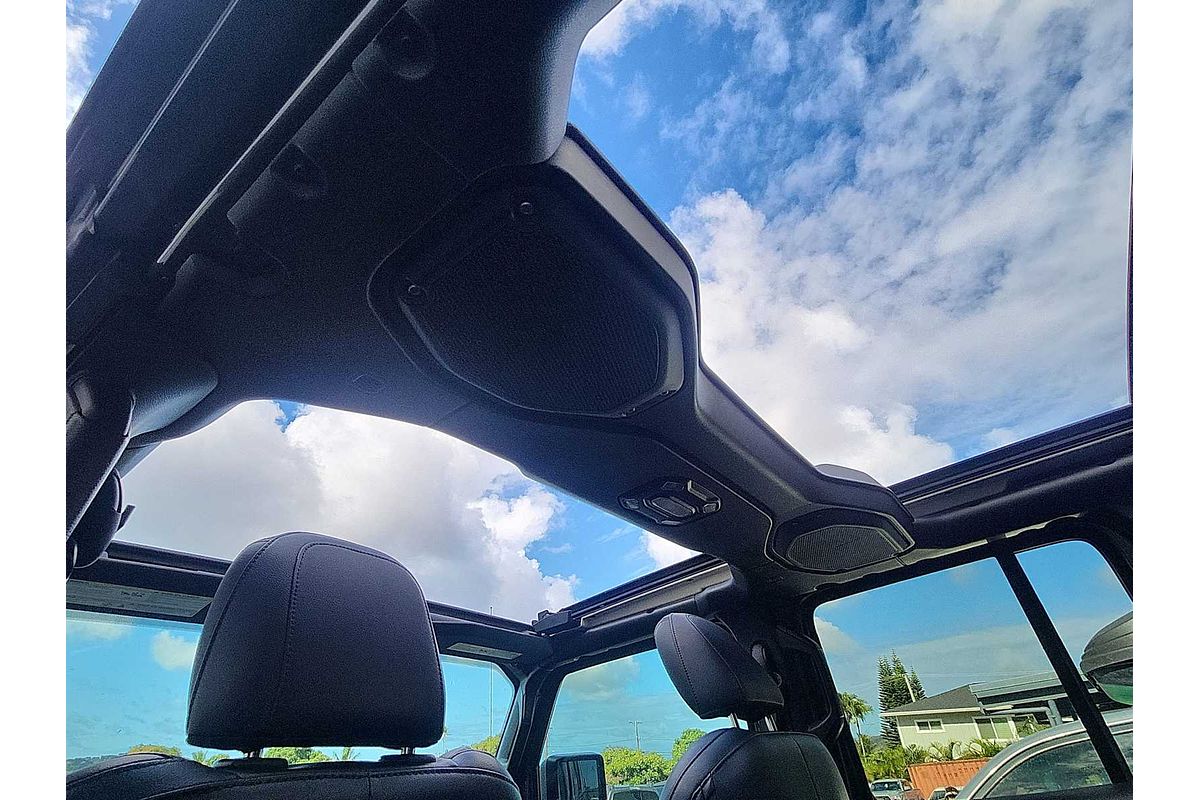 2021 Jeep Wrangler Unlimited Sahara Altitude