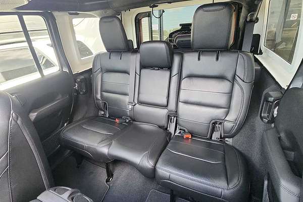 2021 Jeep Wrangler Unlimited Sahara Altitude