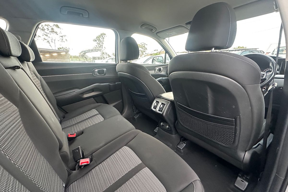 2022 Kia Sorento S MQ4