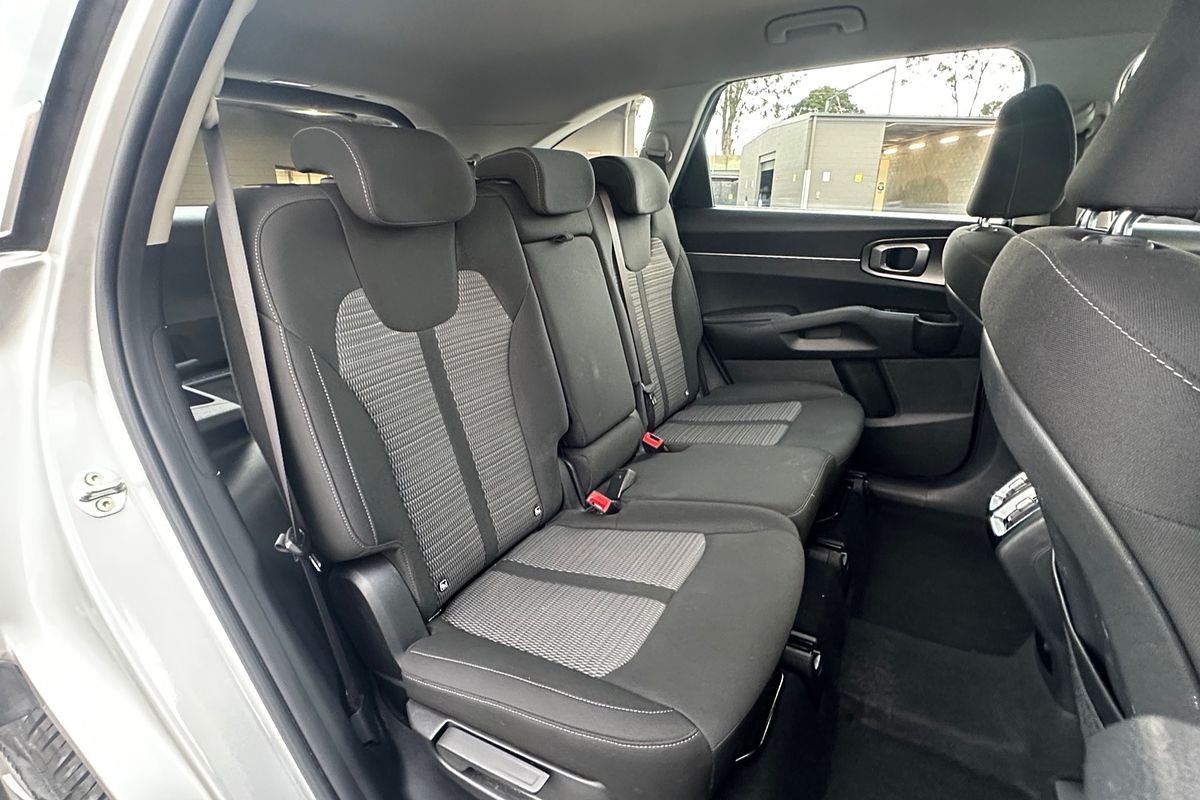 2022 Kia Sorento S MQ4