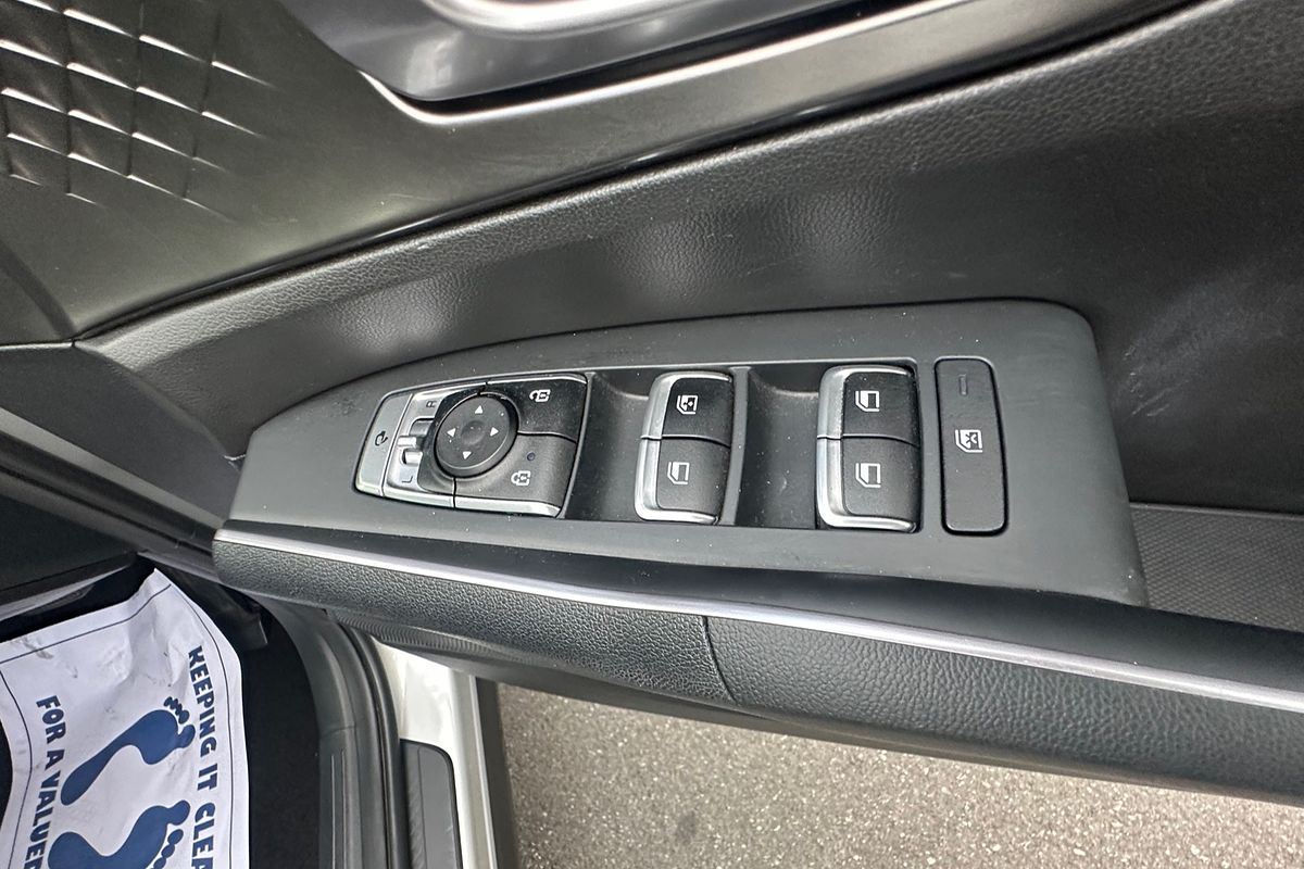 2022 Kia Sorento S MQ4