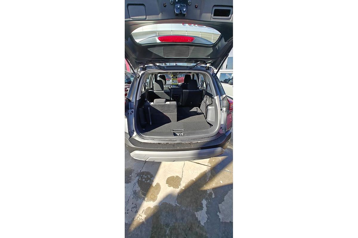2024 Nissan X-TRAIL ST T33