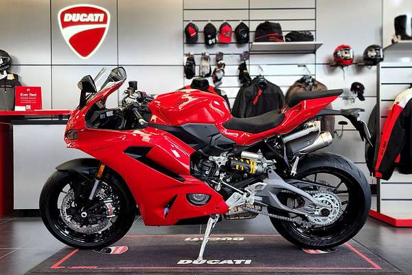2025 Ducati PANIGALE V2