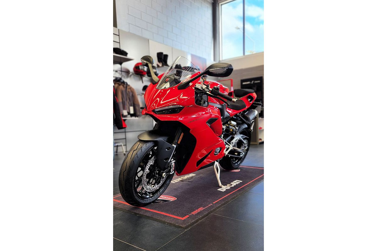 2025 Ducati PANIGALE V2