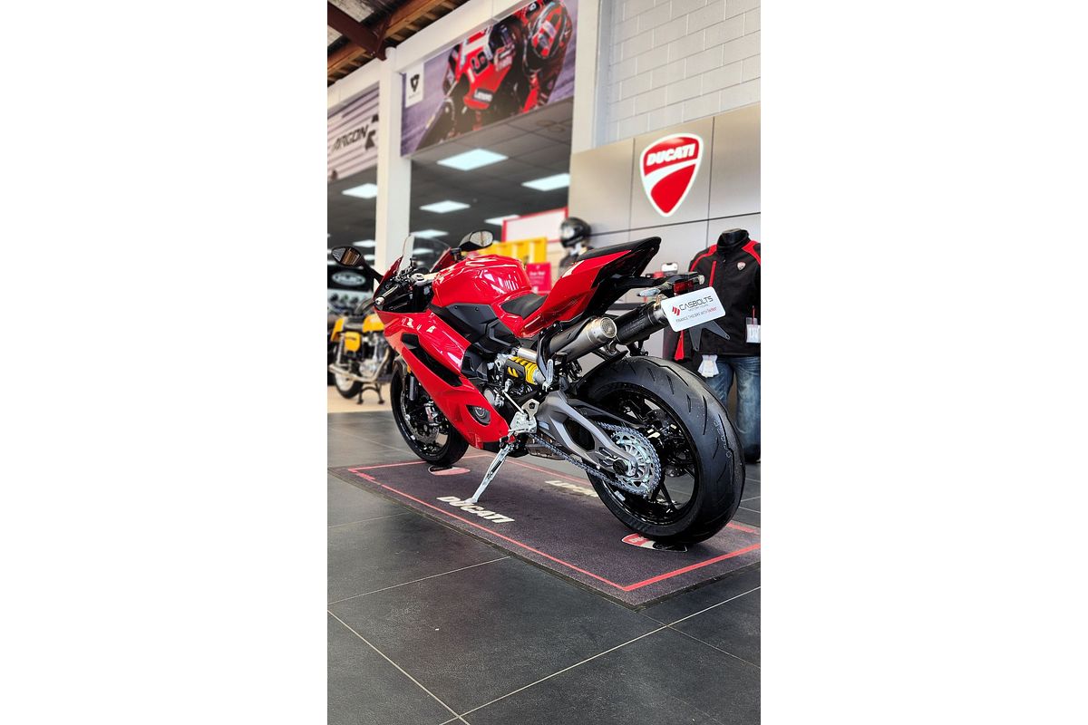 2025 Ducati PANIGALE V2
