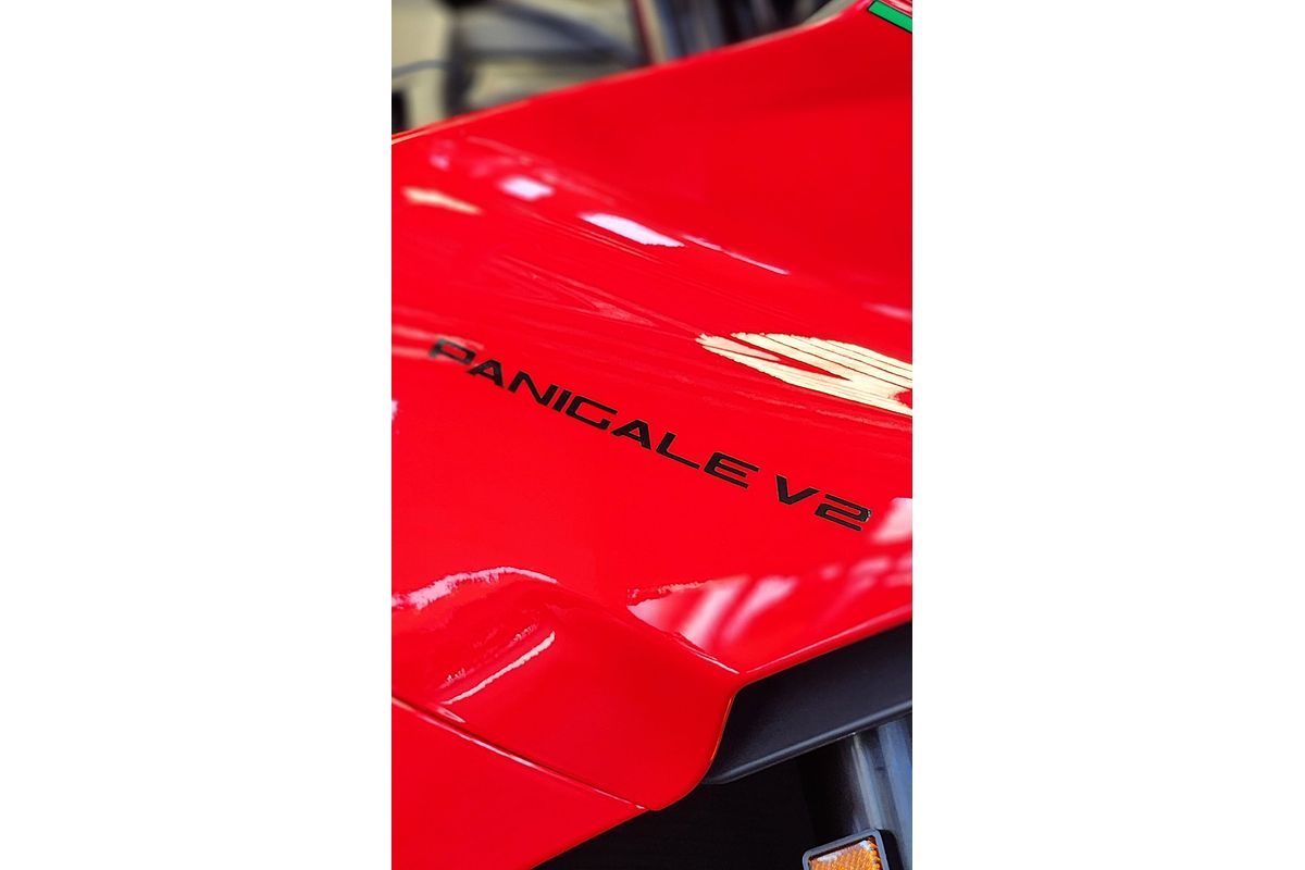 2025 Ducati PANIGALE V2