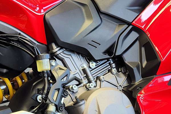 2025 Ducati PANIGALE V2