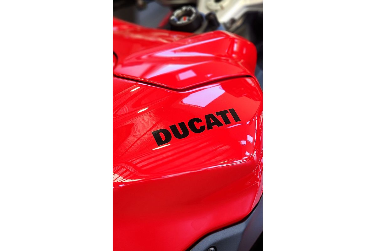 2025 Ducati PANIGALE V2