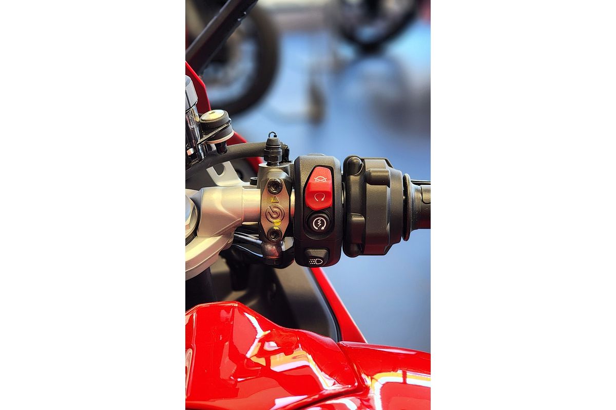 2025 Ducati PANIGALE V2