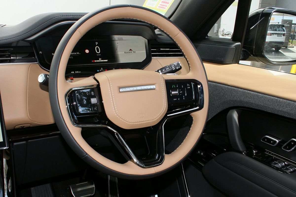 2025 Land Rover Range Rover Sport D350 Dynamic HSE L461