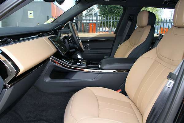 2025 Land Rover Range Rover Sport D350 Dynamic HSE L461