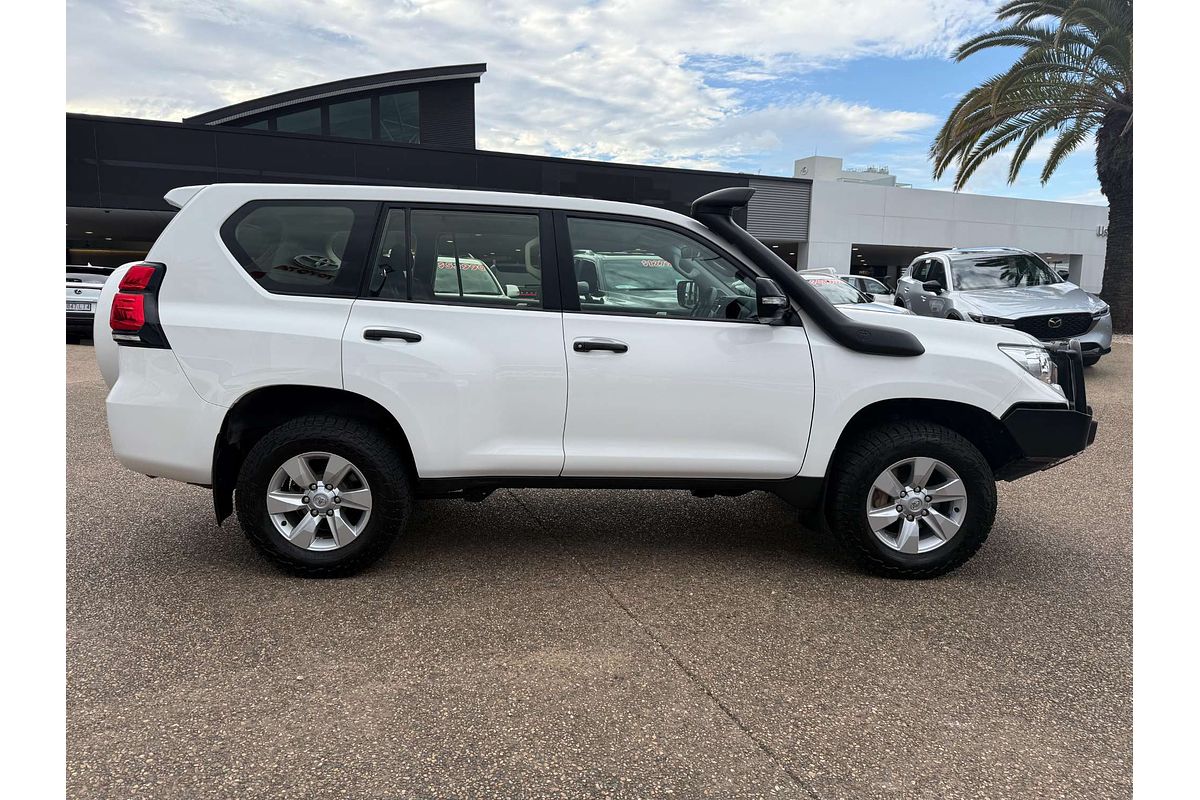 2022 Toyota Landcruiser Prado GX GDJ150R
