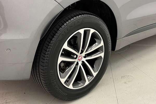 2017 Jaguar F-PACE 30d R-Sport X761