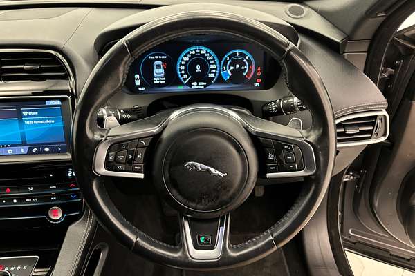 2017 Jaguar F-PACE 30d R-Sport X761