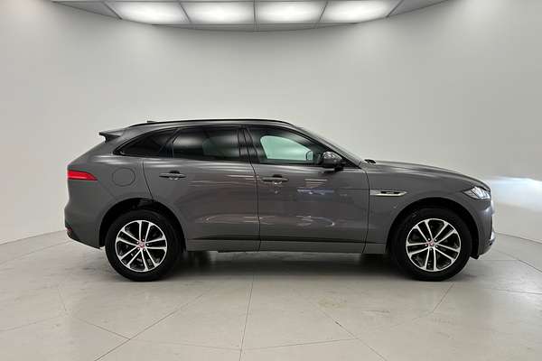 2017 Jaguar F-PACE 30d R-Sport X761