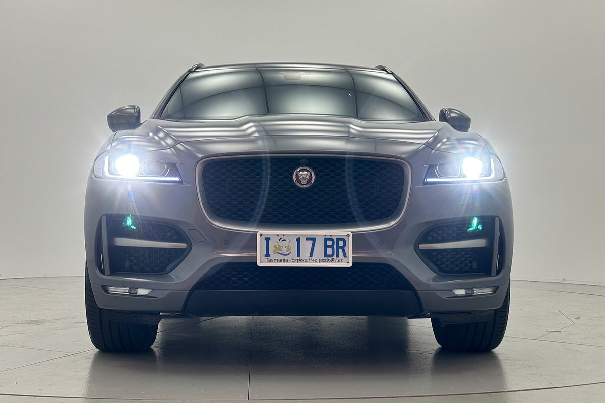 2017 Jaguar F-PACE 30d R-Sport X761