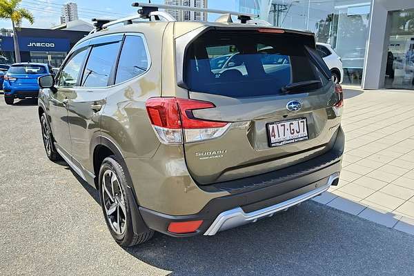 2022 Subaru Forester 2.5i-S S5