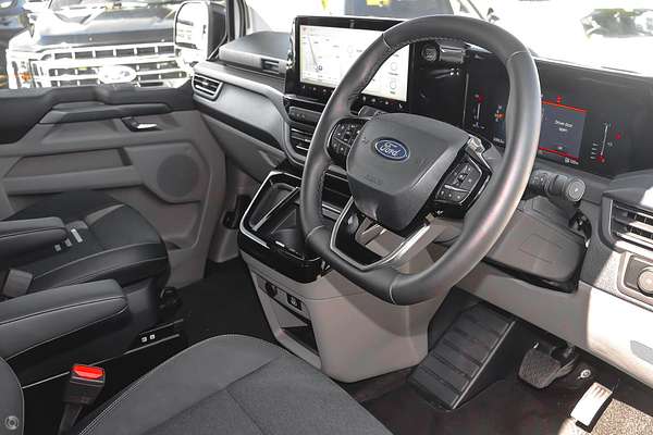 2025 Ford Tourneo Active AV SWB
