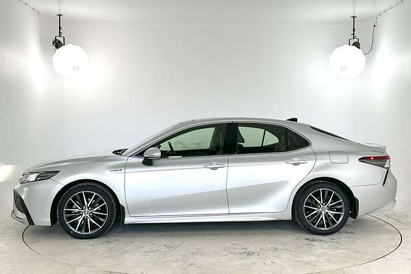 2021 Toyota Camry SL AXVH70R